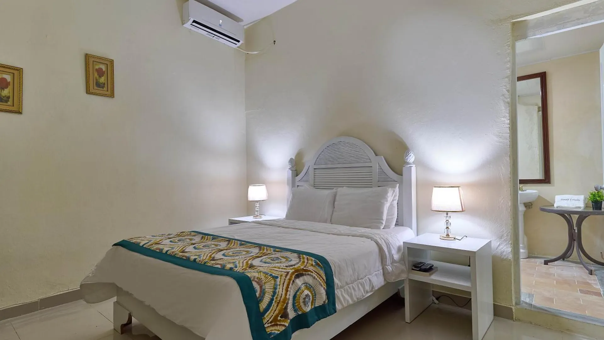 Hotel D'Cornelio Santo Domingo 5*,