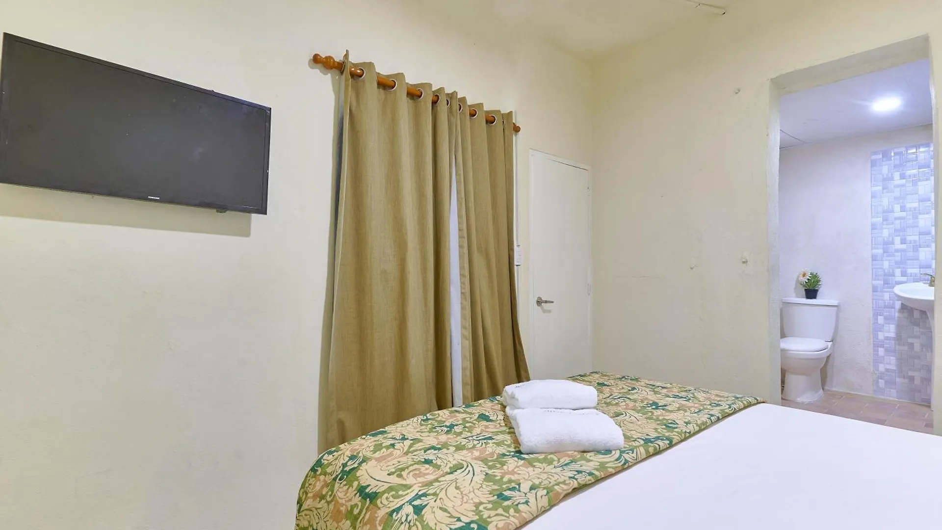 Hotel D'Cornelio Santo Domingo