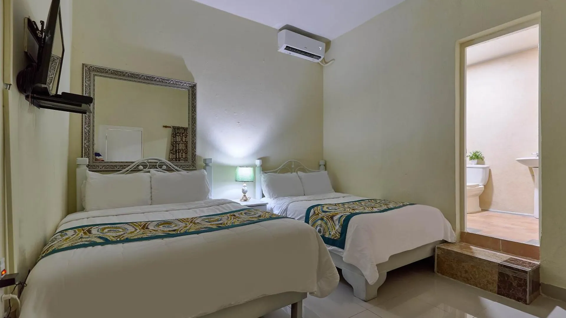 Hotel D'Cornelio Santo Domingo